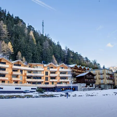 Mont.lac Hotel